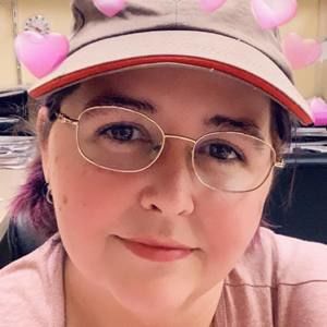 Meet your Posher, Dena